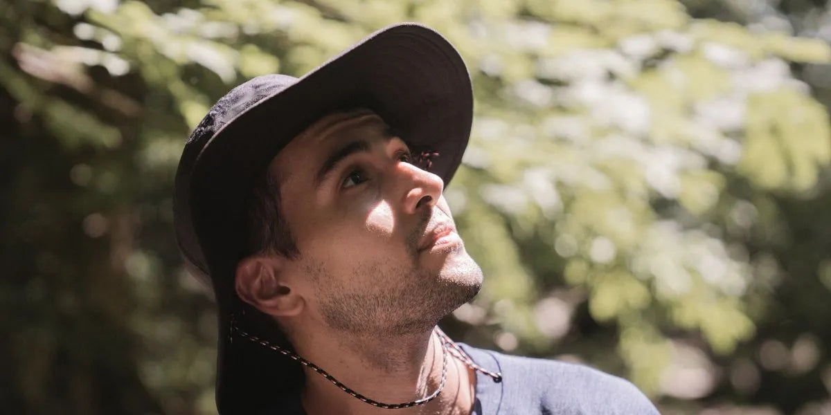 Comment bien se protéger du soleil en randonnée ?