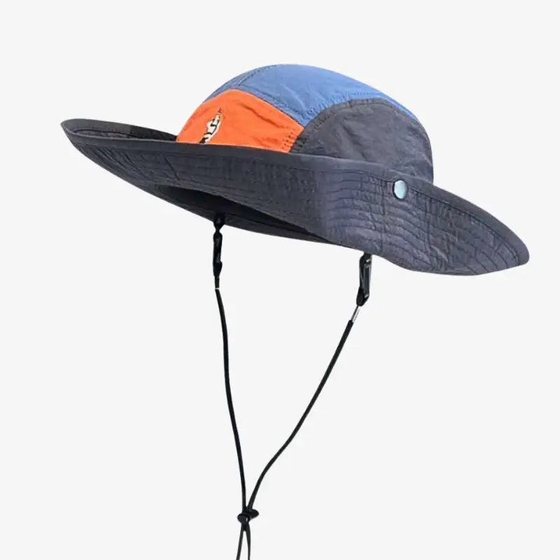 Chapeau bob ficelle randonneur