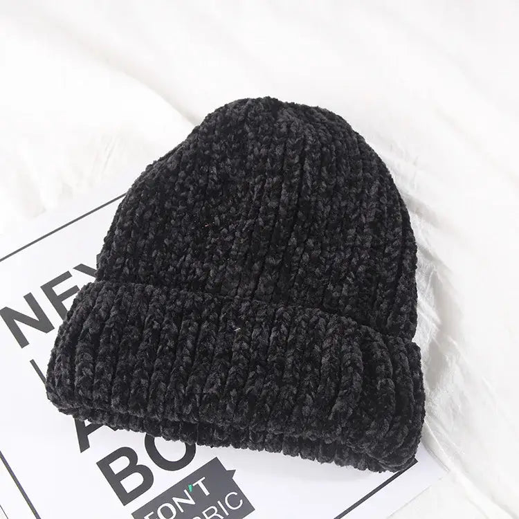 Bonnet en chenille noir