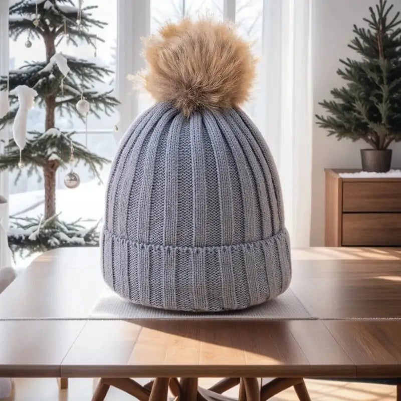 Bonnet pompon femme gris
