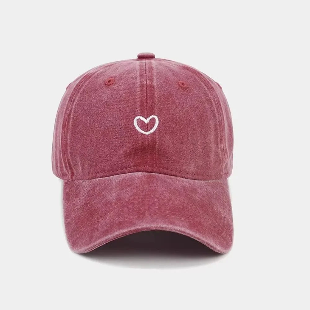 Casquette coeur délavée rouge