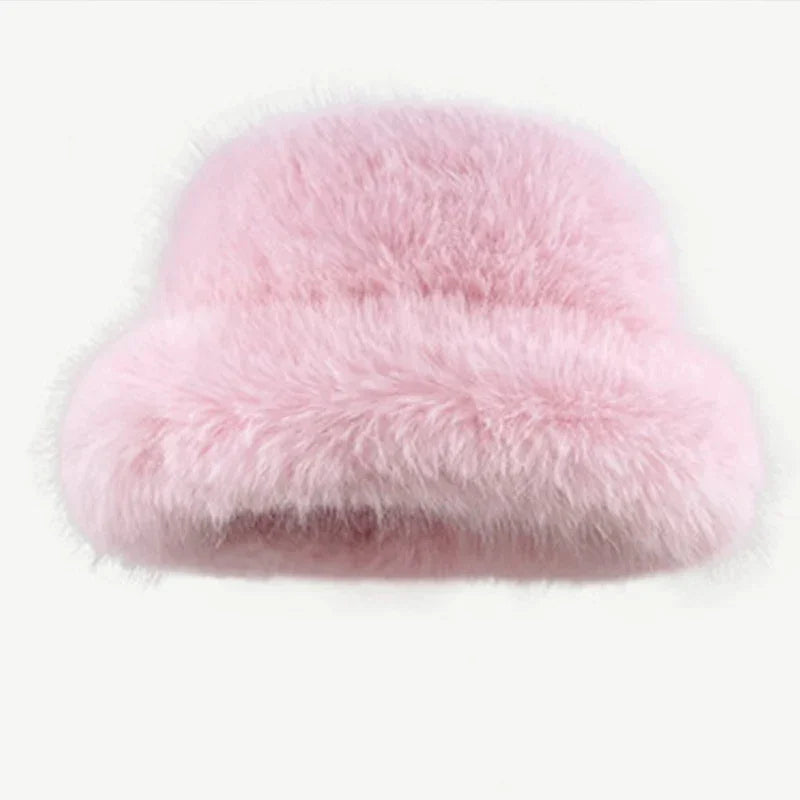 Chapeau chapeau fausse fourrure rose clair