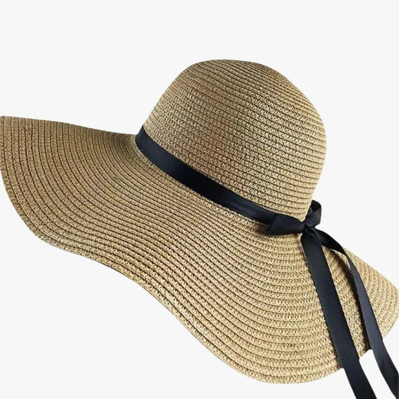 Grand chapeau de plage en paille