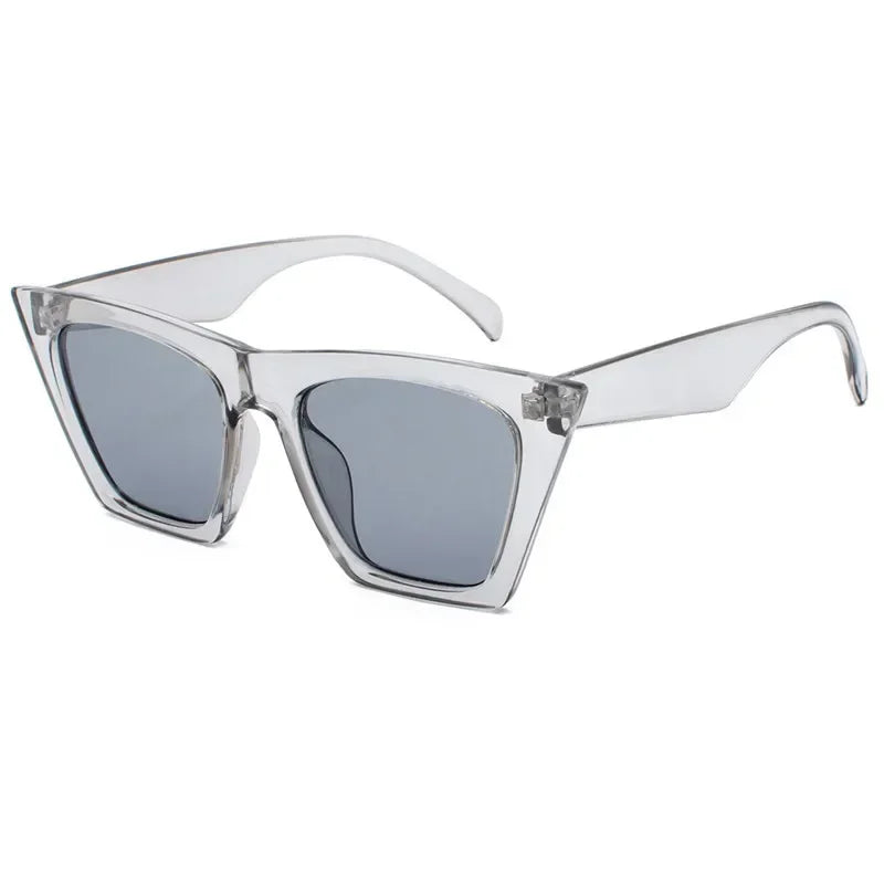 Lunette de soleil cat-eye gris