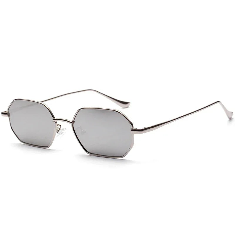 Lunettes de soleil tendance gris