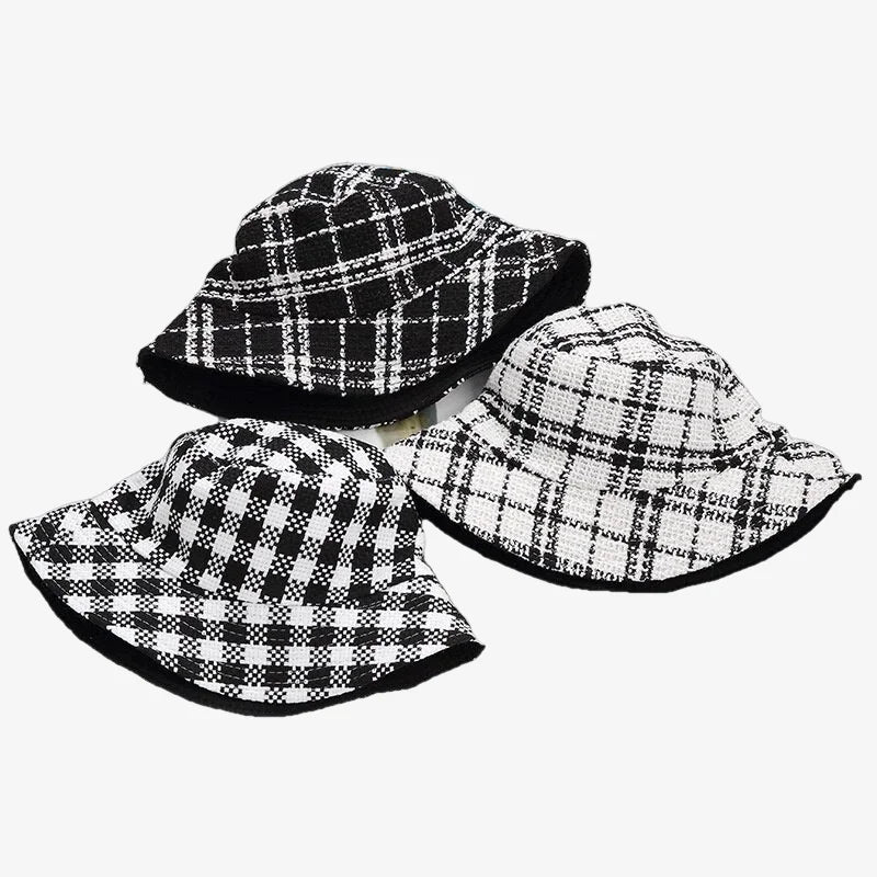Chapeau bob à carreaux réversible