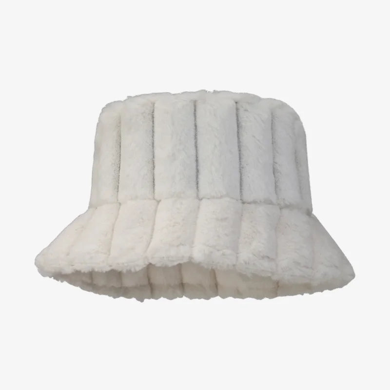 Chapeau bob duveteux blanc