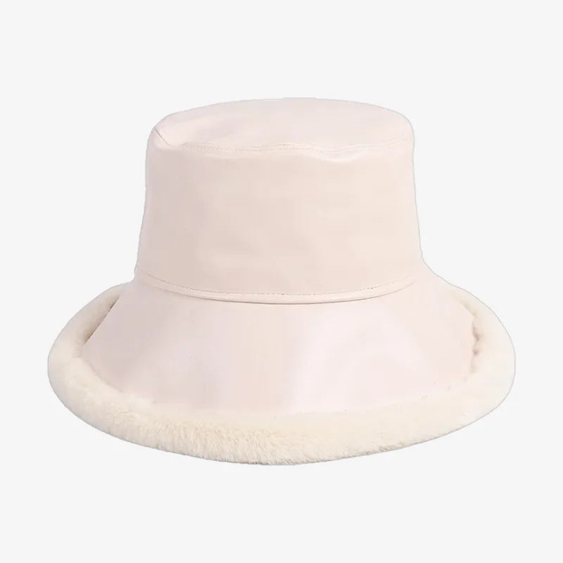 Chapeau bob simili cuir beige