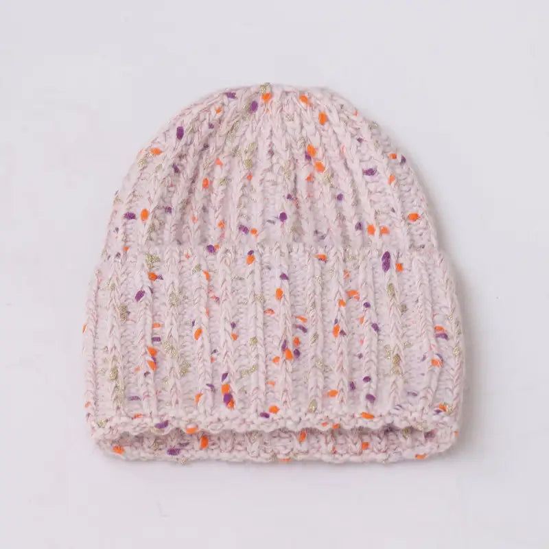 Bonnet au tricot rose