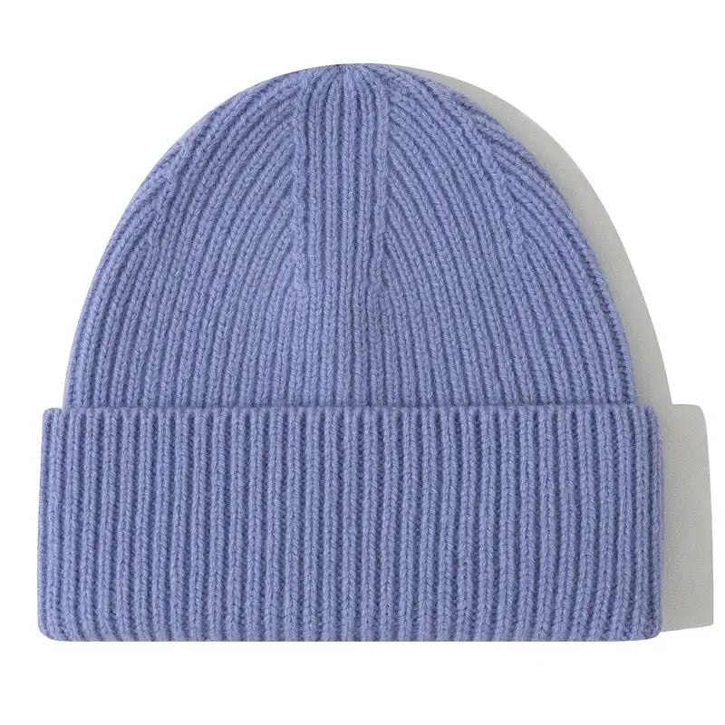 Bonnet en laine mauve