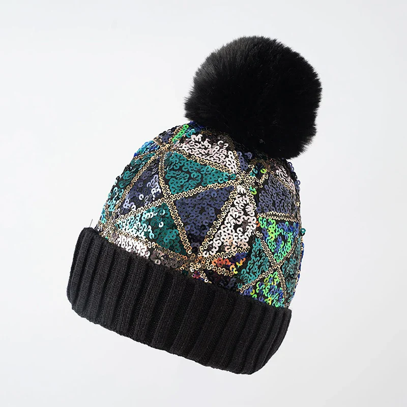 Bonnet femme à sequins noir
