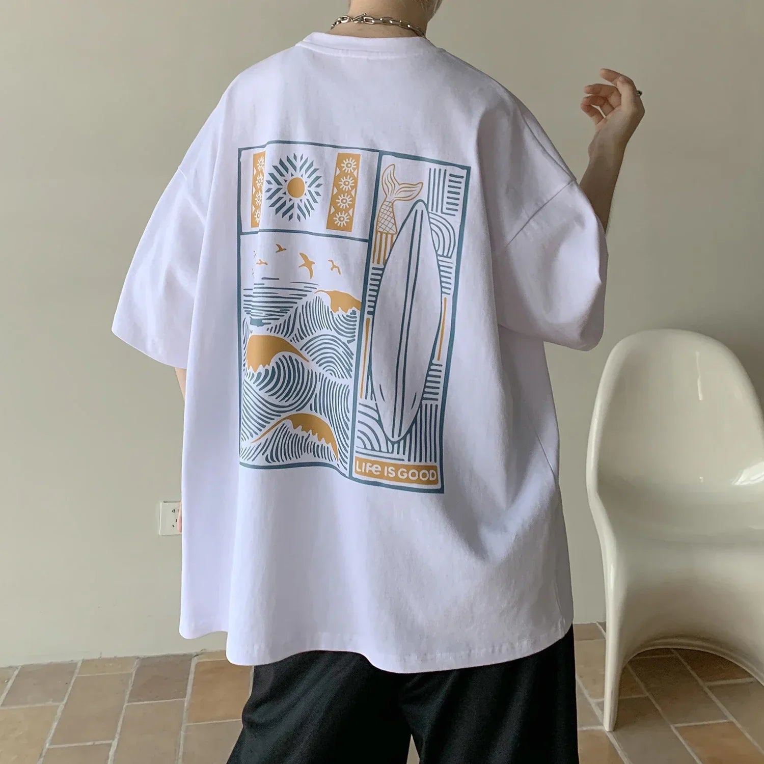 T-shirt wave
