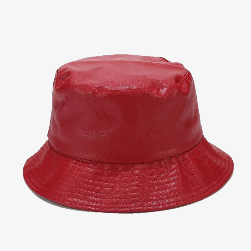 Chapeau bob cuir rouge